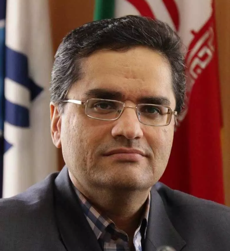 دکتر کیانوش ذاکرحقیقی